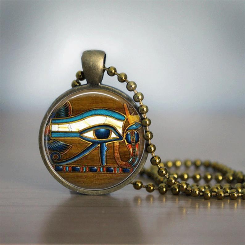 Classic Necklace with Timeless Appeal