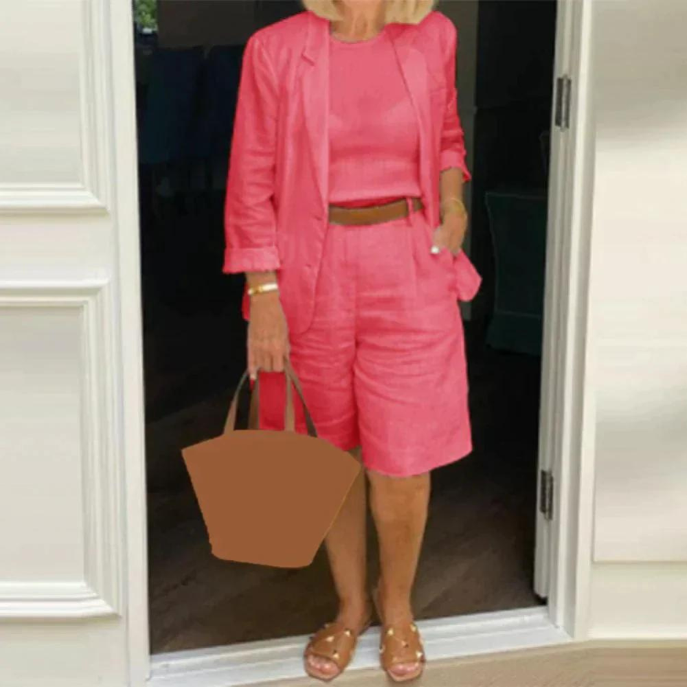 JO | Luxurious jacket and shorts set for women