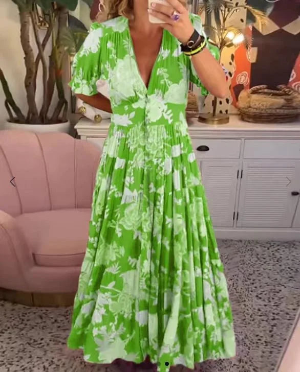 KS | Comfortable long dress with V-neck and pochette