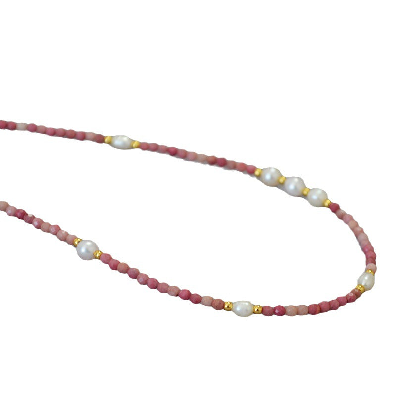 Beautiful Pearl Necklace with Unique Style