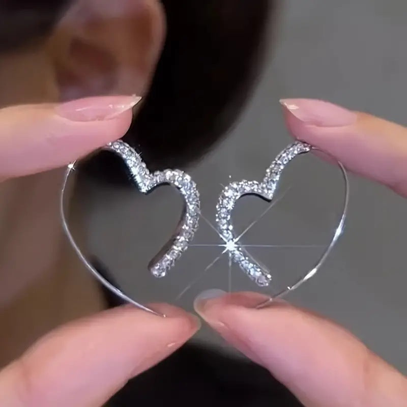 Charming Earring for Any Occasion