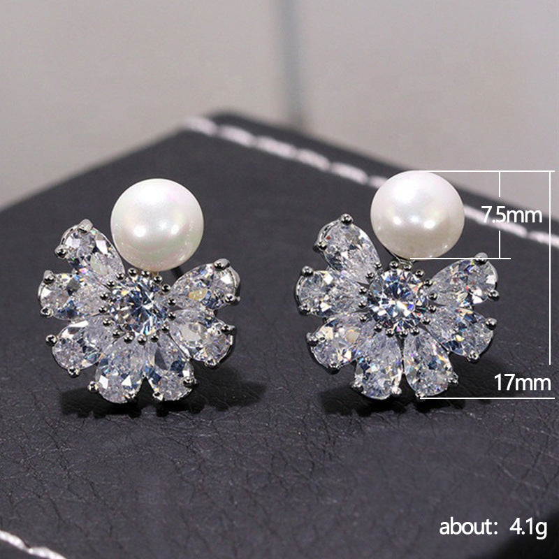 Beautiful Pearl Earring with Unique Style