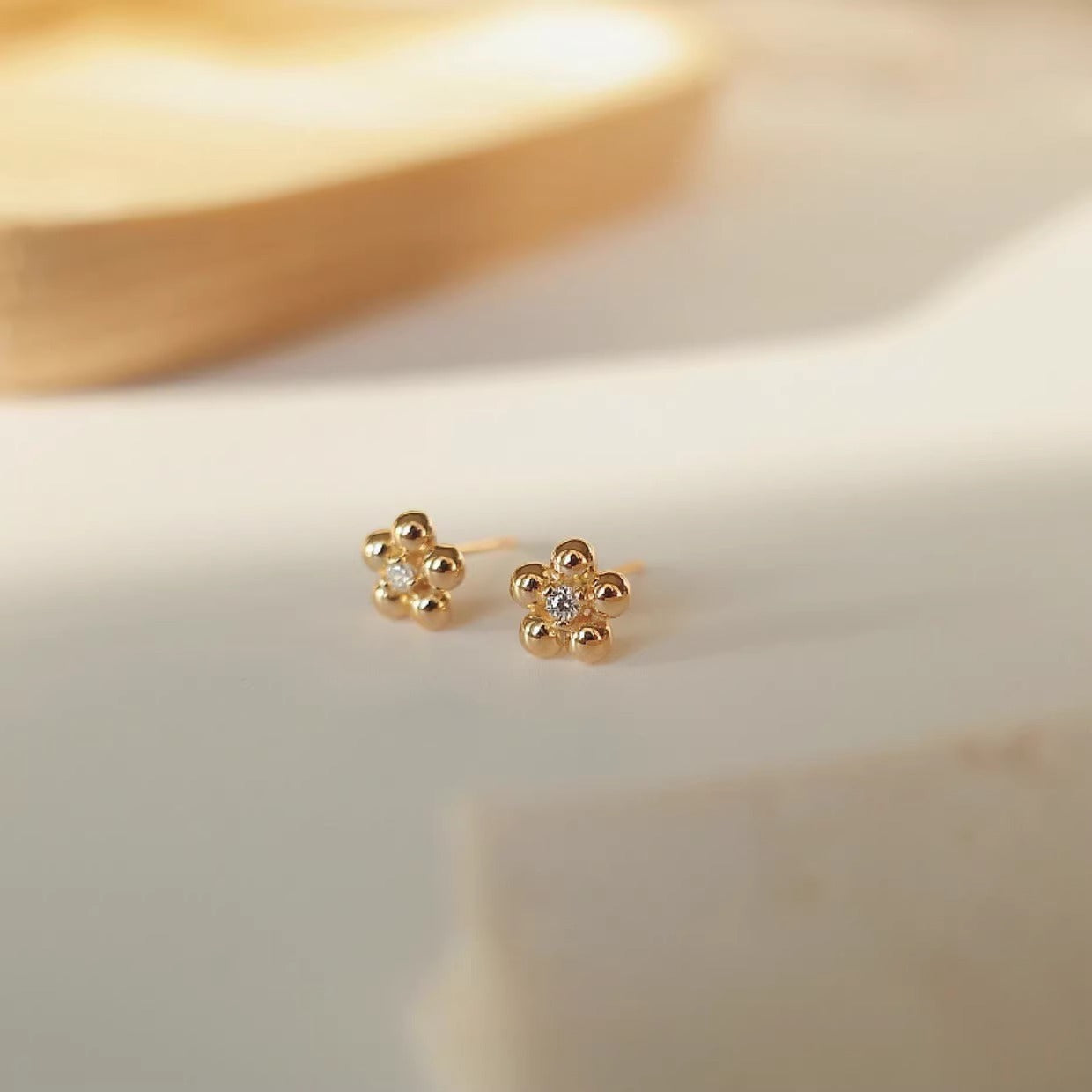 Charming Piece for Any Occasion