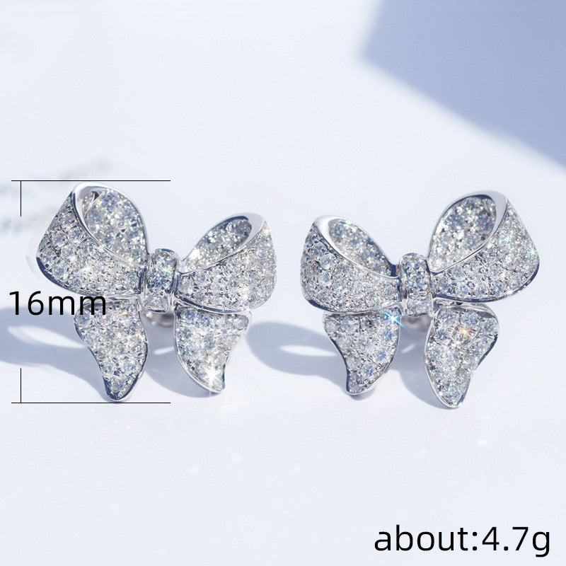 Charming Earring for Any Occasion