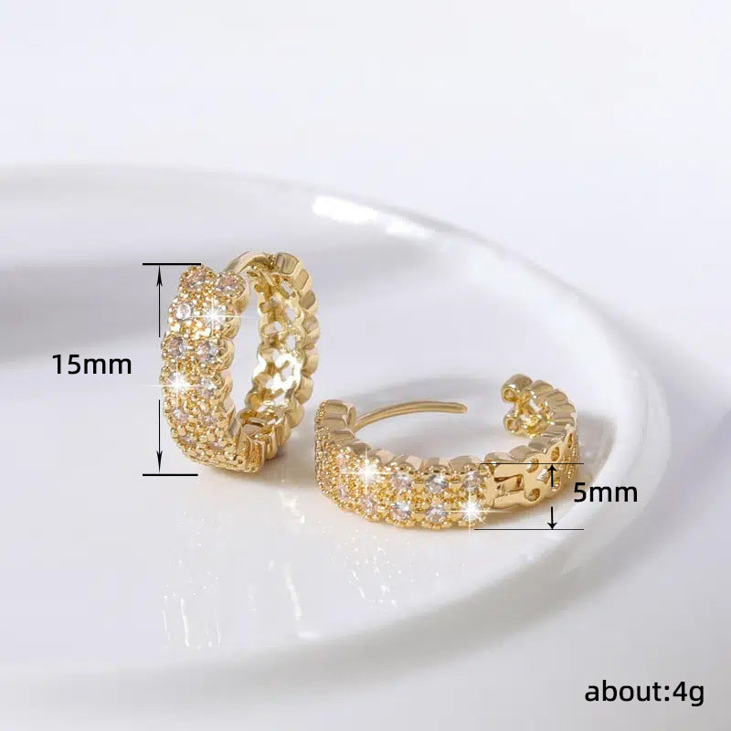 Elegant Gold Earring for Every Occasion