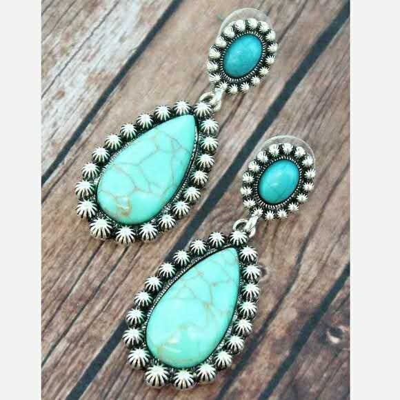 Classic Silver Earring with Timeless Appeal