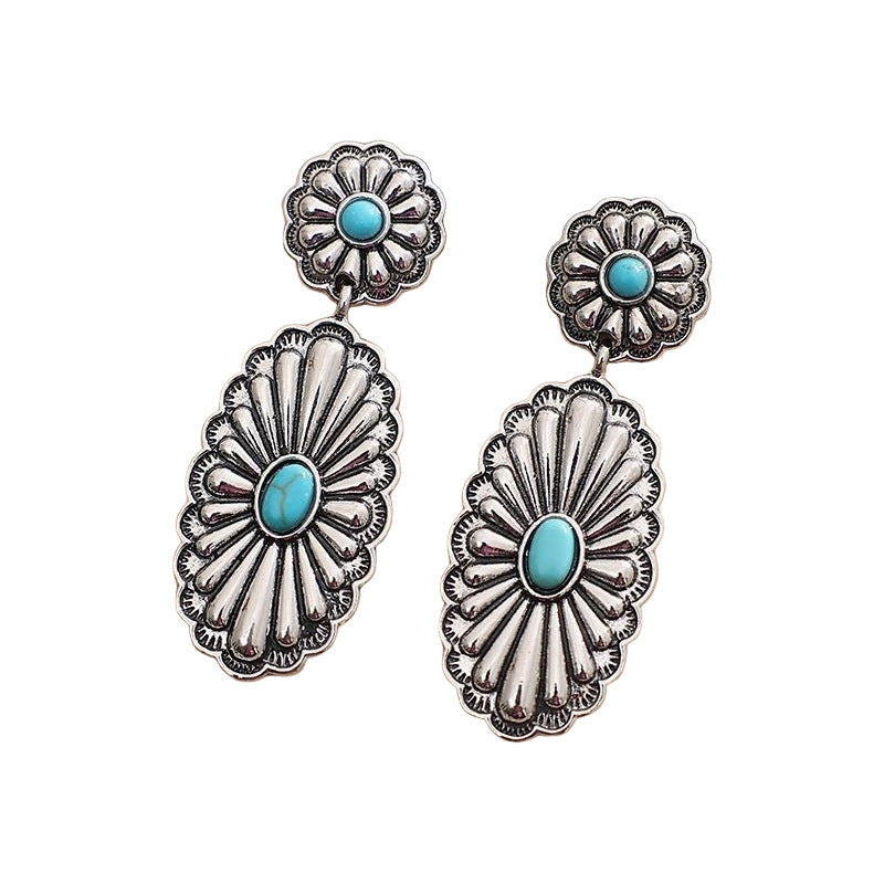 Charming Earring for Any Occasion