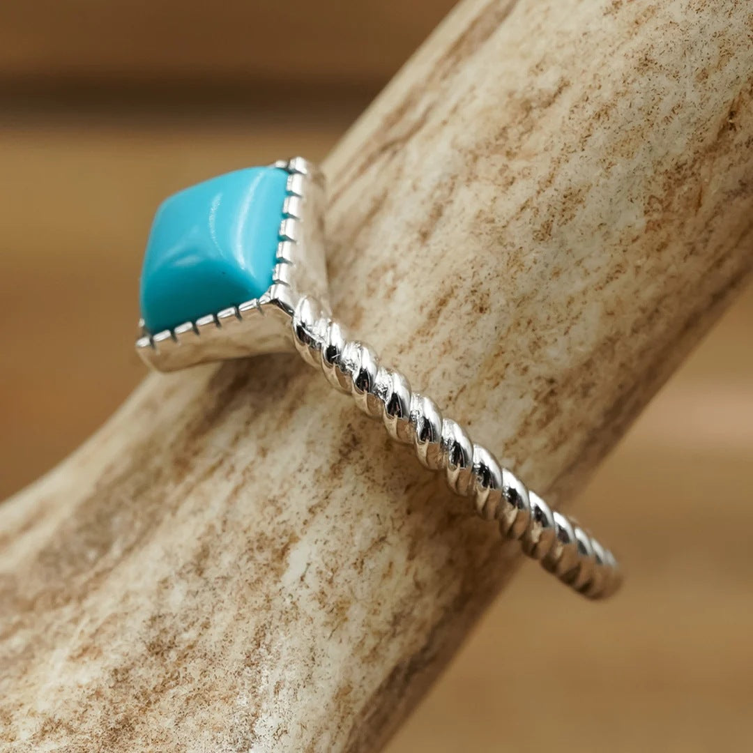 Classic Ring with Timeless Appeal
