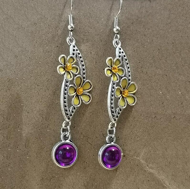 Beautiful Silver Earring with Unique Style