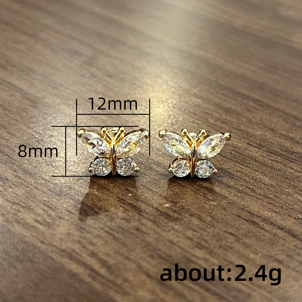 Charming Earring for Any Occasion