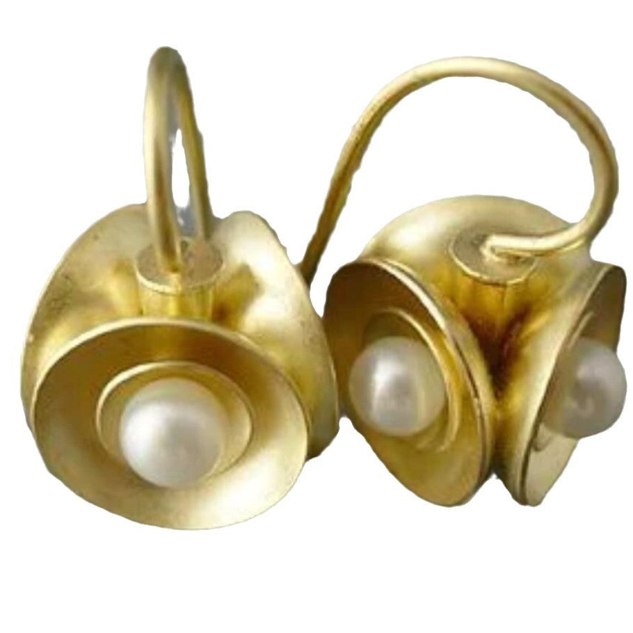 Elegant Pearl Earring for Every Occasion