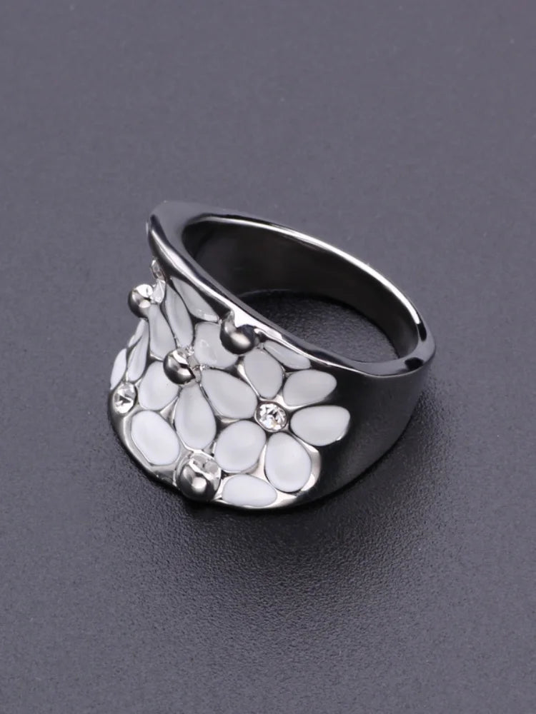 Beautiful Ring with Unique Style
