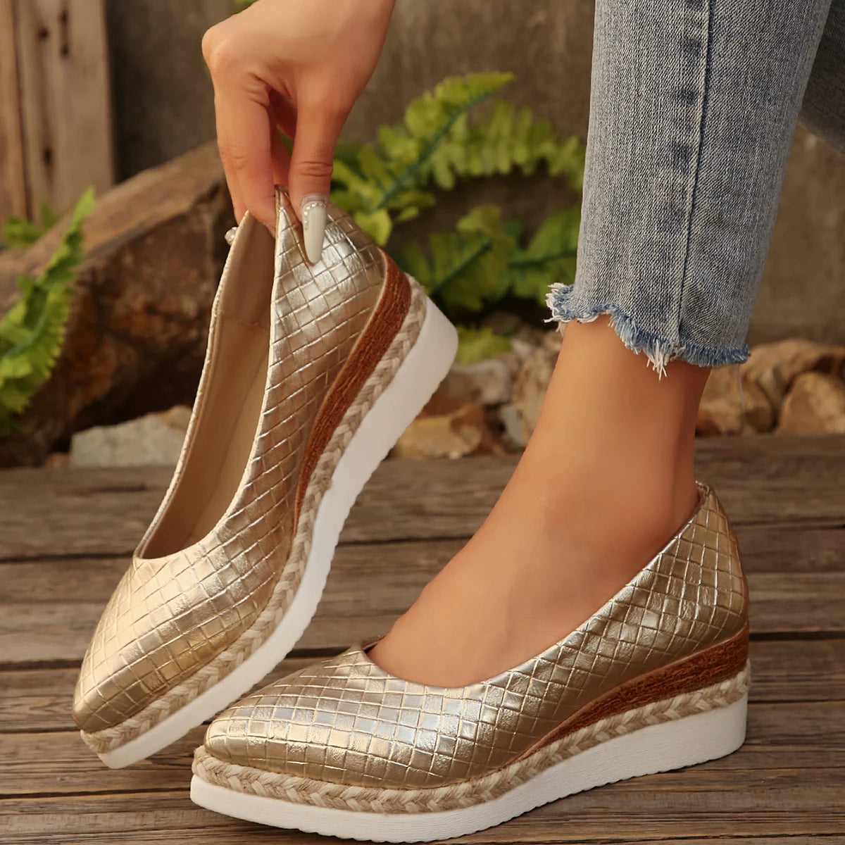 Durable and Supportive Orthopedic Heels