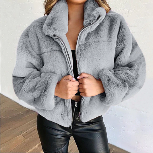 Maximiana | Fashionable and Minimalist winter Jacket