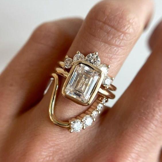 Stunning Gold Ring for Daily Wear