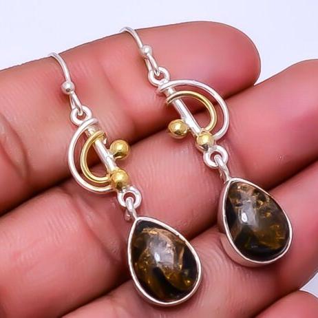 Charming Silver Earring for Any Occasion