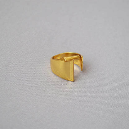 Elegant Gold Ring for Every Occasion