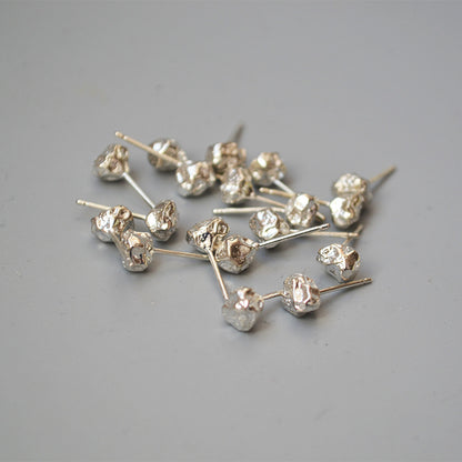 Charming Silver Earring for Any Occasion