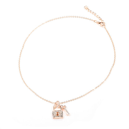 Classic Gold Necklace with Timeless Appeal