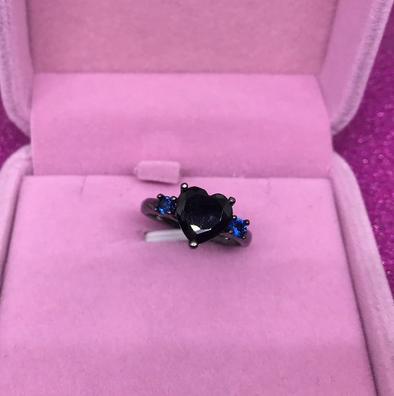 Charming Gold Ring for Any Occasion