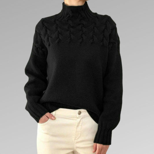 JO | Elegant and warm turtleneck sweater