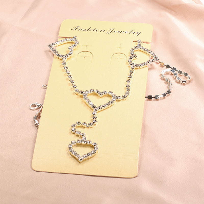 Classic Chain with Timeless Appeal