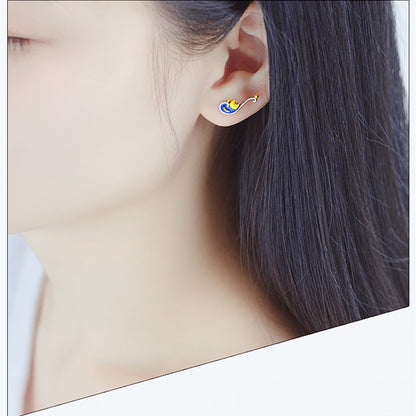 Charming Earring for Any Occasion