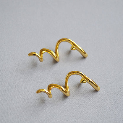 Vintage Handmade Gold Earring