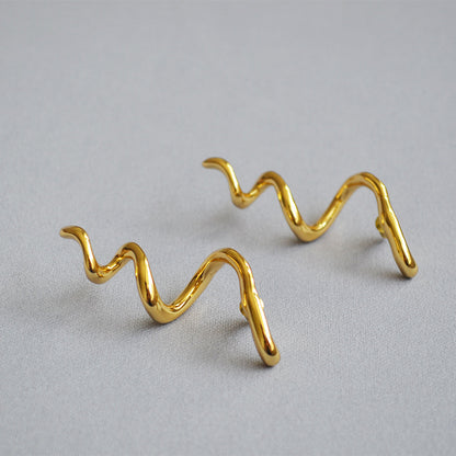Vintage Handmade Gold Earring