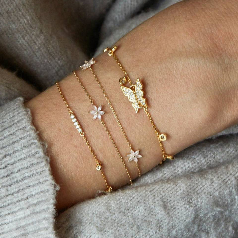 Classic Set with Timeless Appeal