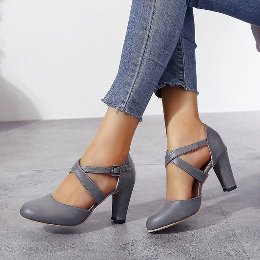 Graceful Orthopedic Sandals for Modern Look