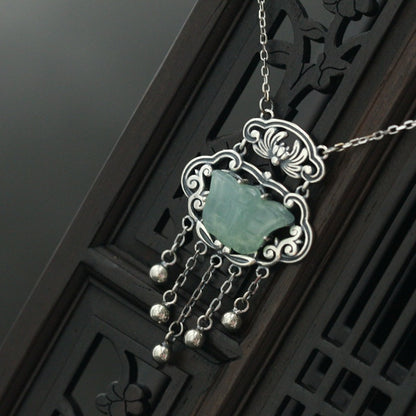 Beautiful Silver Necklace with Unique Style