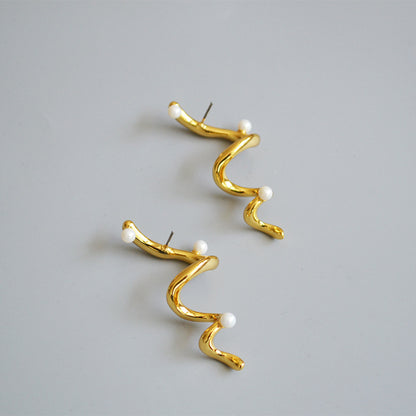 Delicate Artisan Pearl Earring