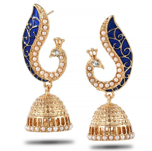 Charming Earring for Any Occasion