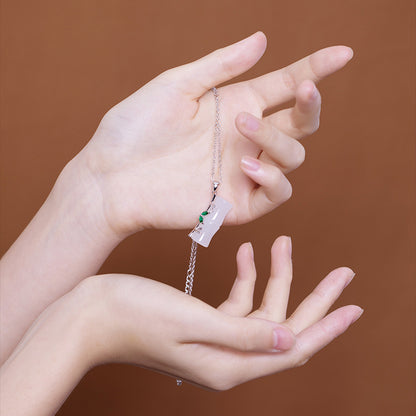 Charming Silver Necklace for Any Occasion