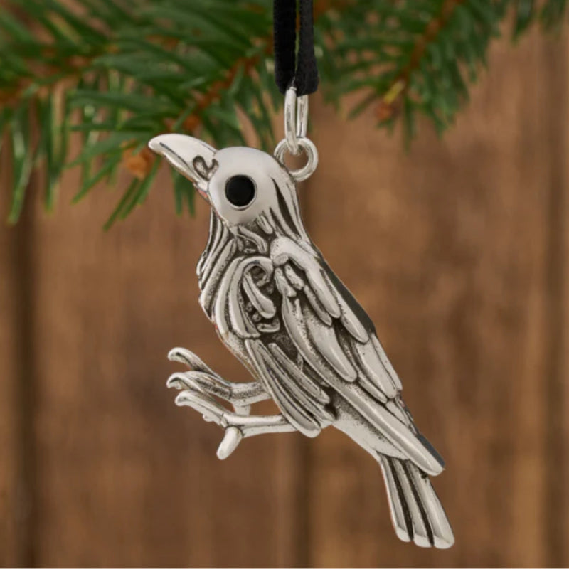 Romantic Silver Necklace for Special Moments