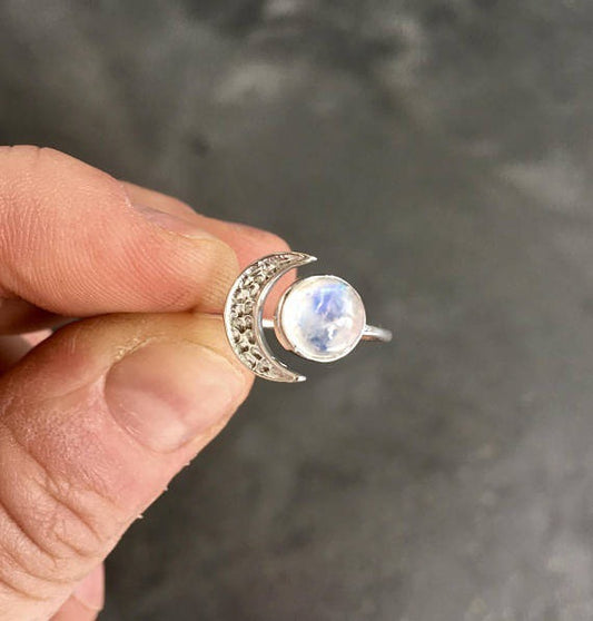 Beautiful Silver Ring with Unique Style