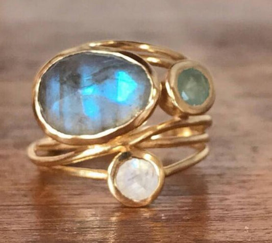Romantic Gold Ring for Special Moments