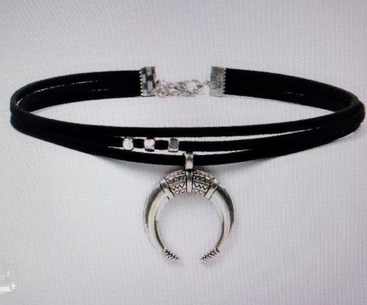 Stunning Necklace for Daily Wear