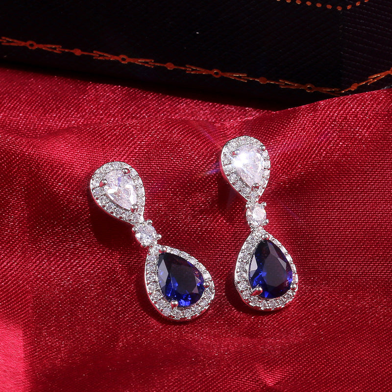 Charming Earring for Any Occasion