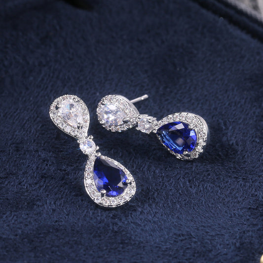 Charming Earring for Any Occasion