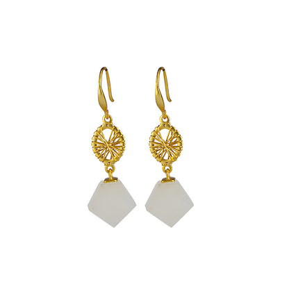 Elegant Gold Earring for Every Occasion
