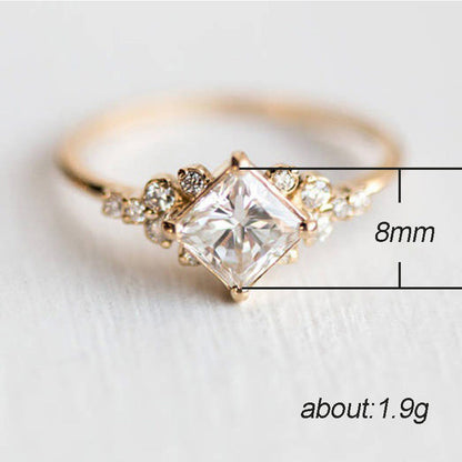 Classic Gold Ring with Timeless Appeal