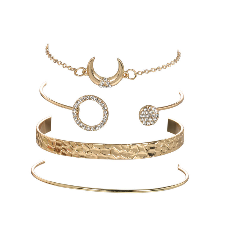 Beautiful Set with Unique Style