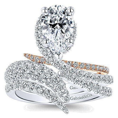 Classic Gold Ring with Timeless Appeal