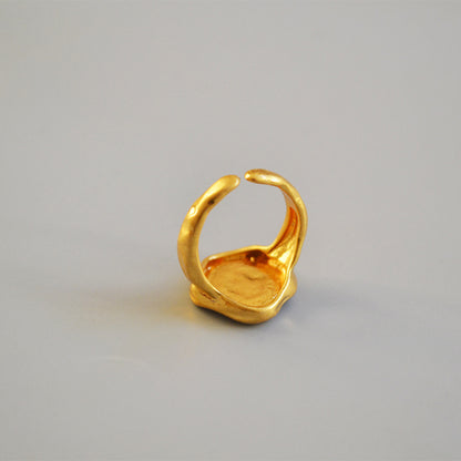 Romantic Gold Ring for Special Moments