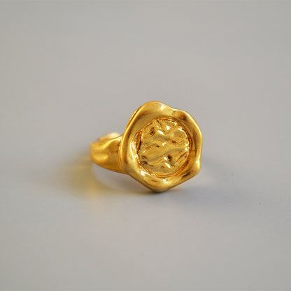 Romantic Gold Ring for Special Moments