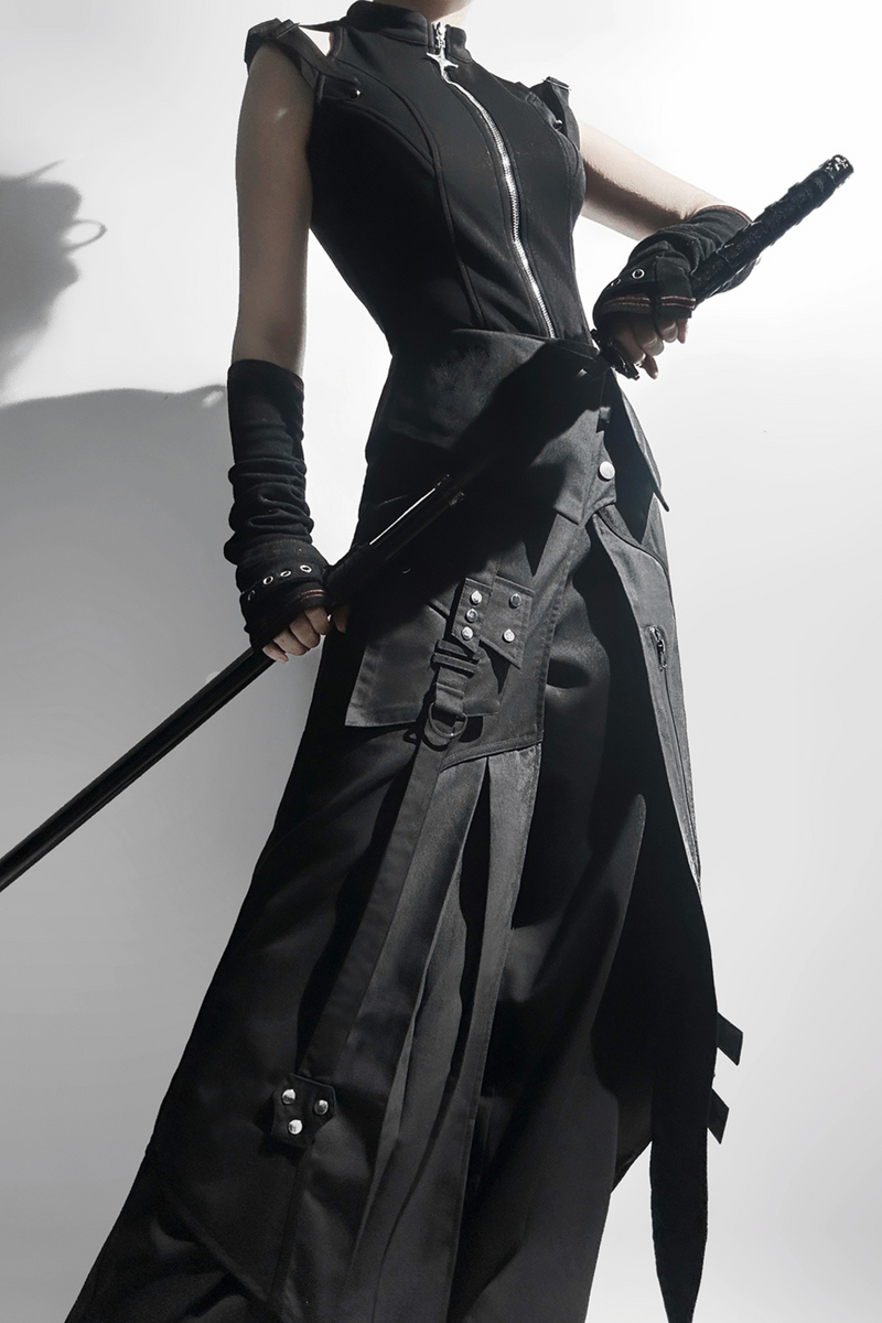 Effortlessly Elegant Garment with a Timeless Design