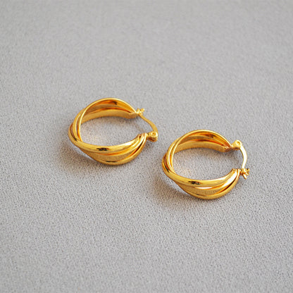 Stunning Gold Earring for Daily Wear