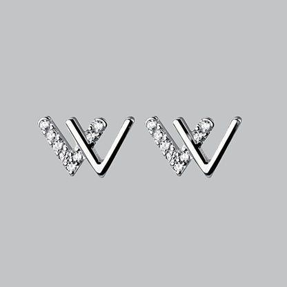 Romantic Silver Earring for Special Moments